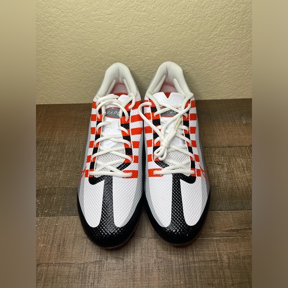 Nike Vapor Edge Speed 360 “Black Team Orange” Football Cleats.
- Size 12.5 Men. main image 7
